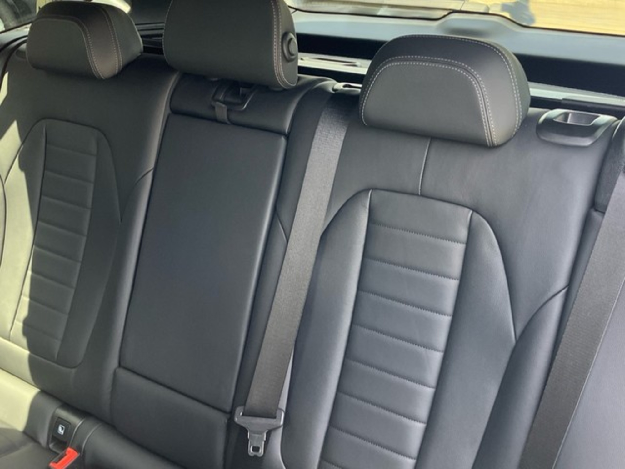 Renting BMW X3 xDrive20i xLine 135 kW (184 CV)