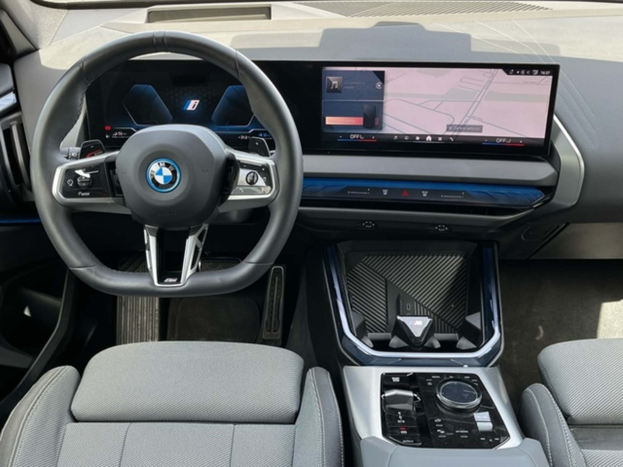 Renting BMW X3 xDrive30e 220 kW (299 CV) 1 1