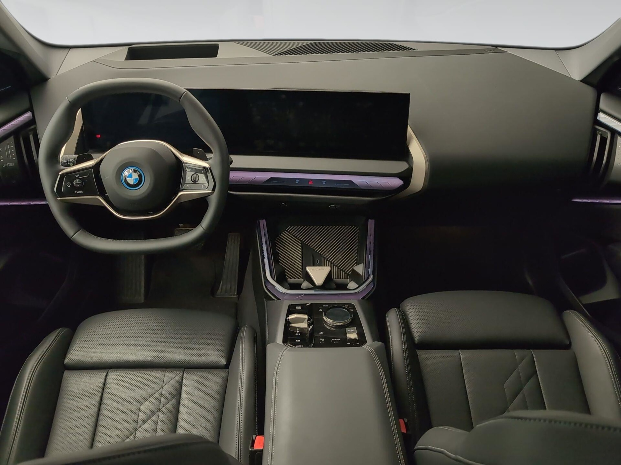 Renting BMW X3 xDrive30e 220 kW (299 CV) 4 10