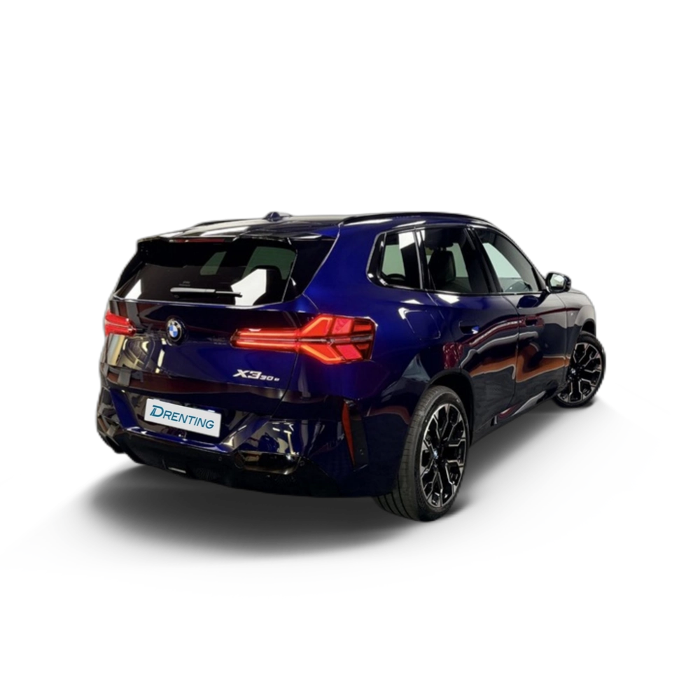 Renting BMW X3 xDrive30e 220 kW (299 CV) 7