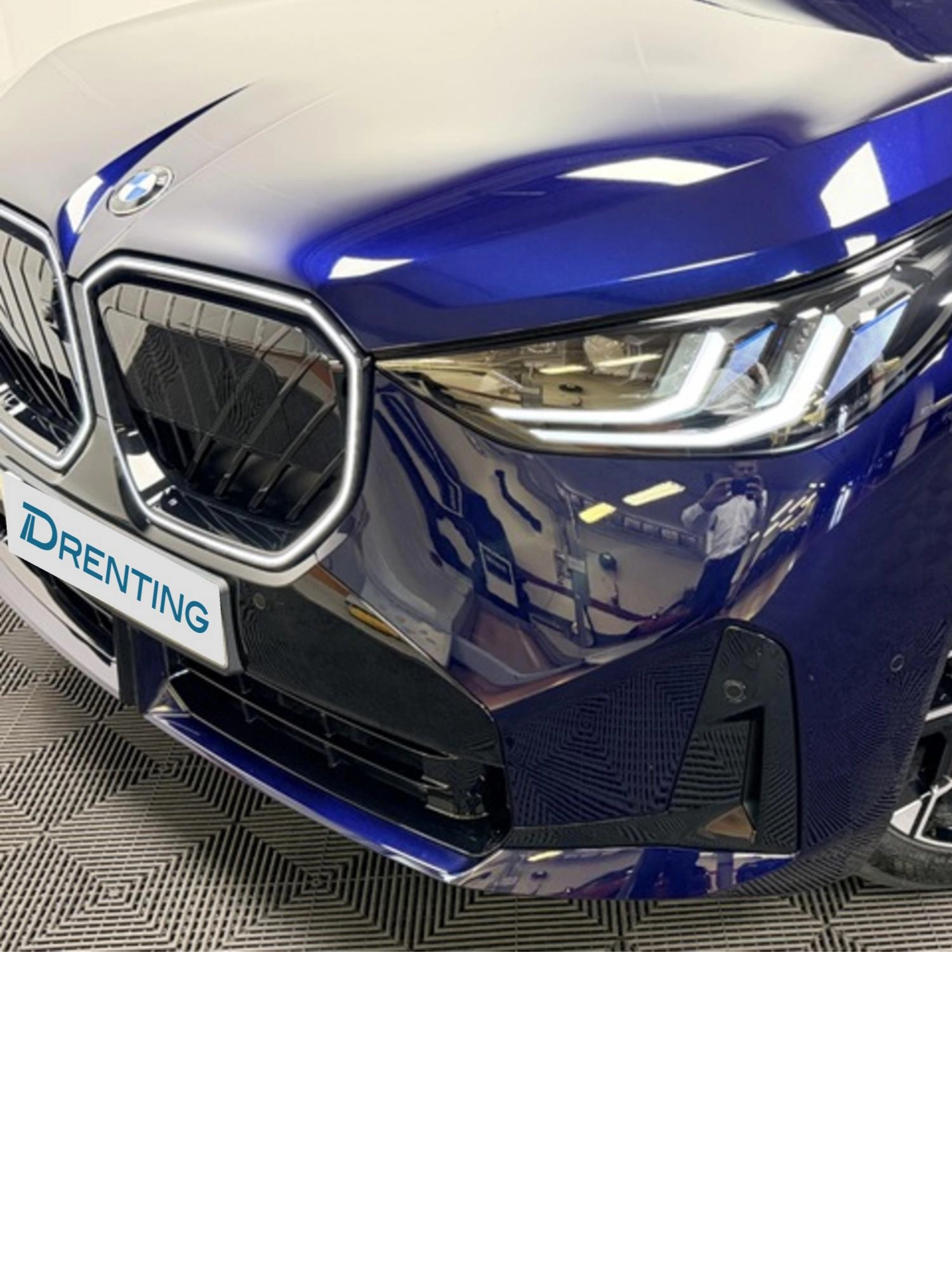 Renting BMW X3 xDrive30e 220 kW (299 CV) 7