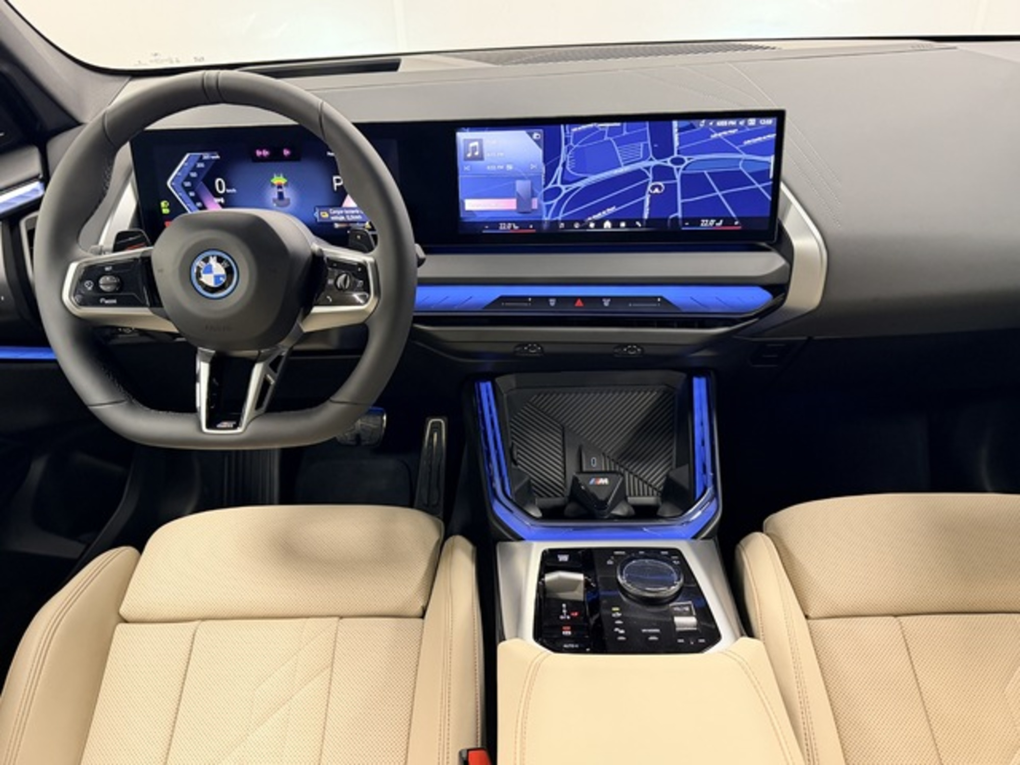 Renting BMW X3 xDrive30e 220 kW (299 CV) 7