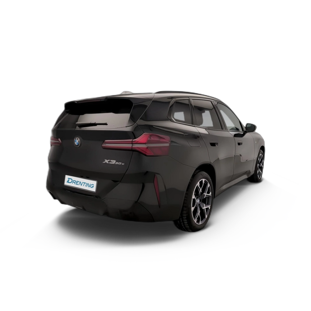 Renting BMW X3 xDrive30e 220 kW (299 CV) 7 2