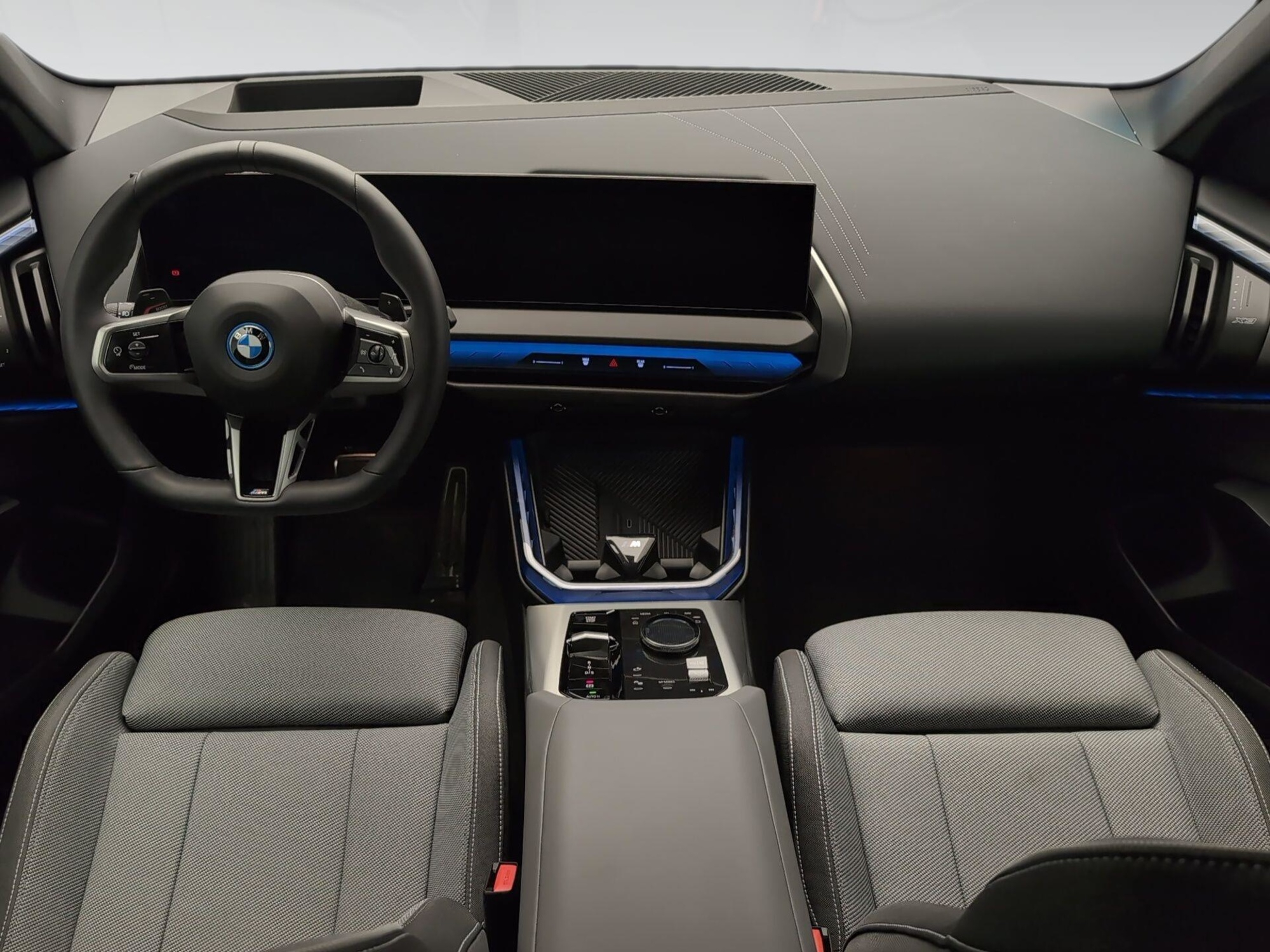 Renting BMW X3 xDrive30e 220 kW (299 CV) 7 3