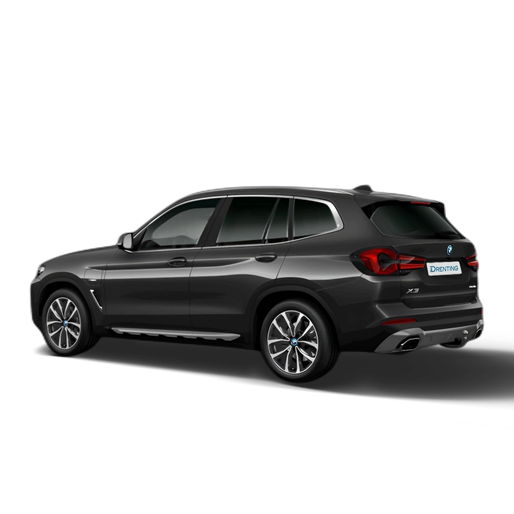 Renting BMW X3 xDrive30e xLine 215 kW (292 CV) 5