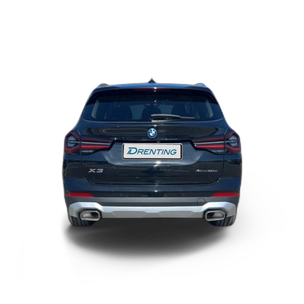 Renting BMW X3 xDrive30e xLine 215 kW (292 CV) 5 1