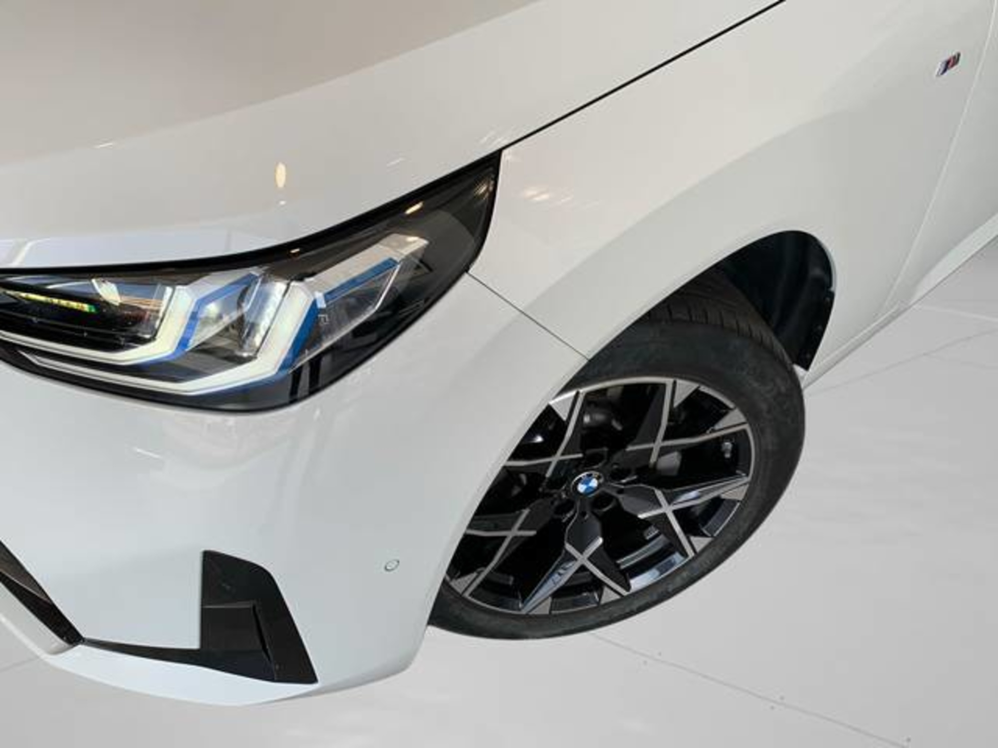 Renting BMW X3 xDrive40d 223 kW (303 CV) 5