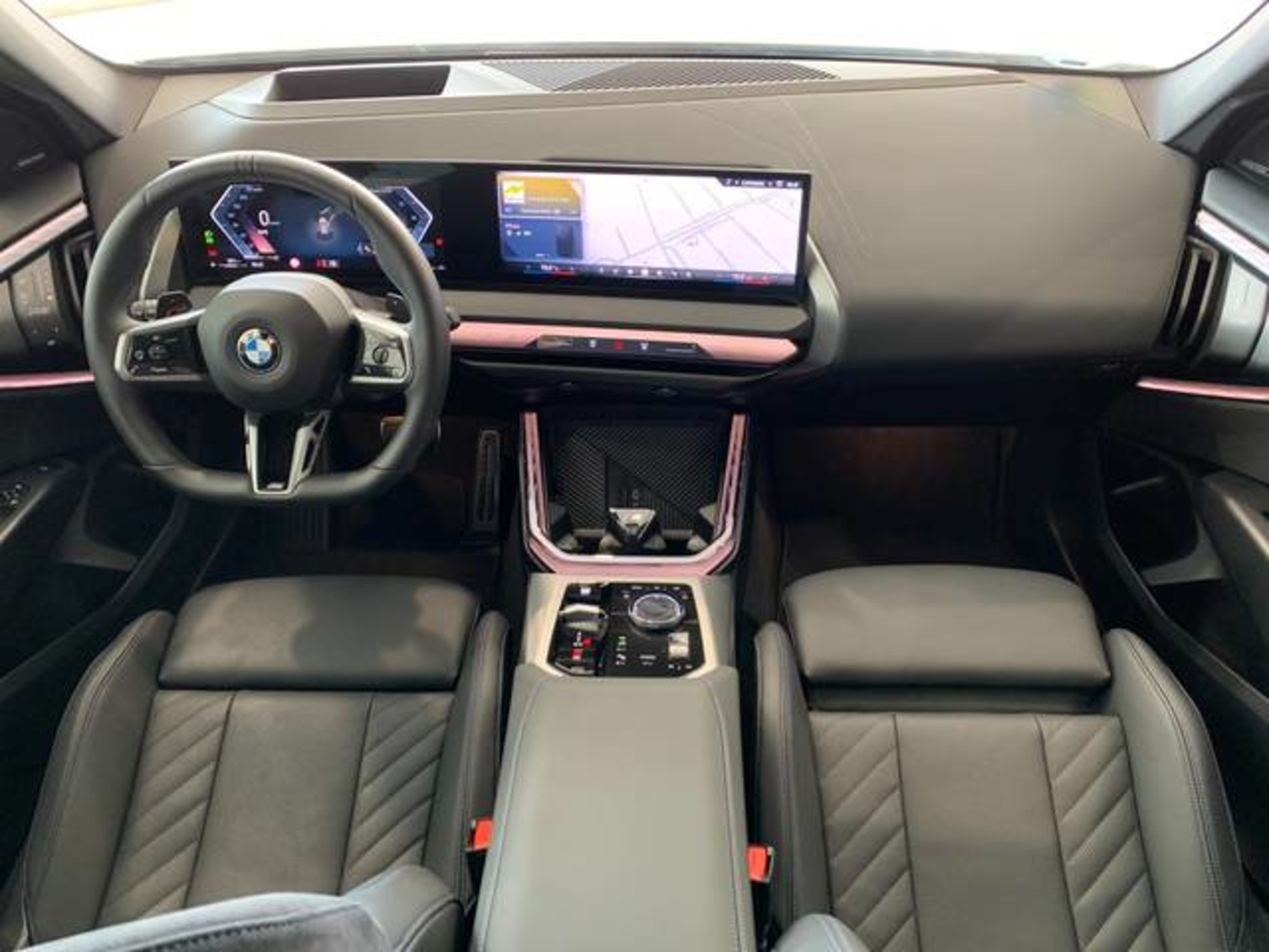 Renting BMW X3 xDrive40d 223 kW (303 CV) 5