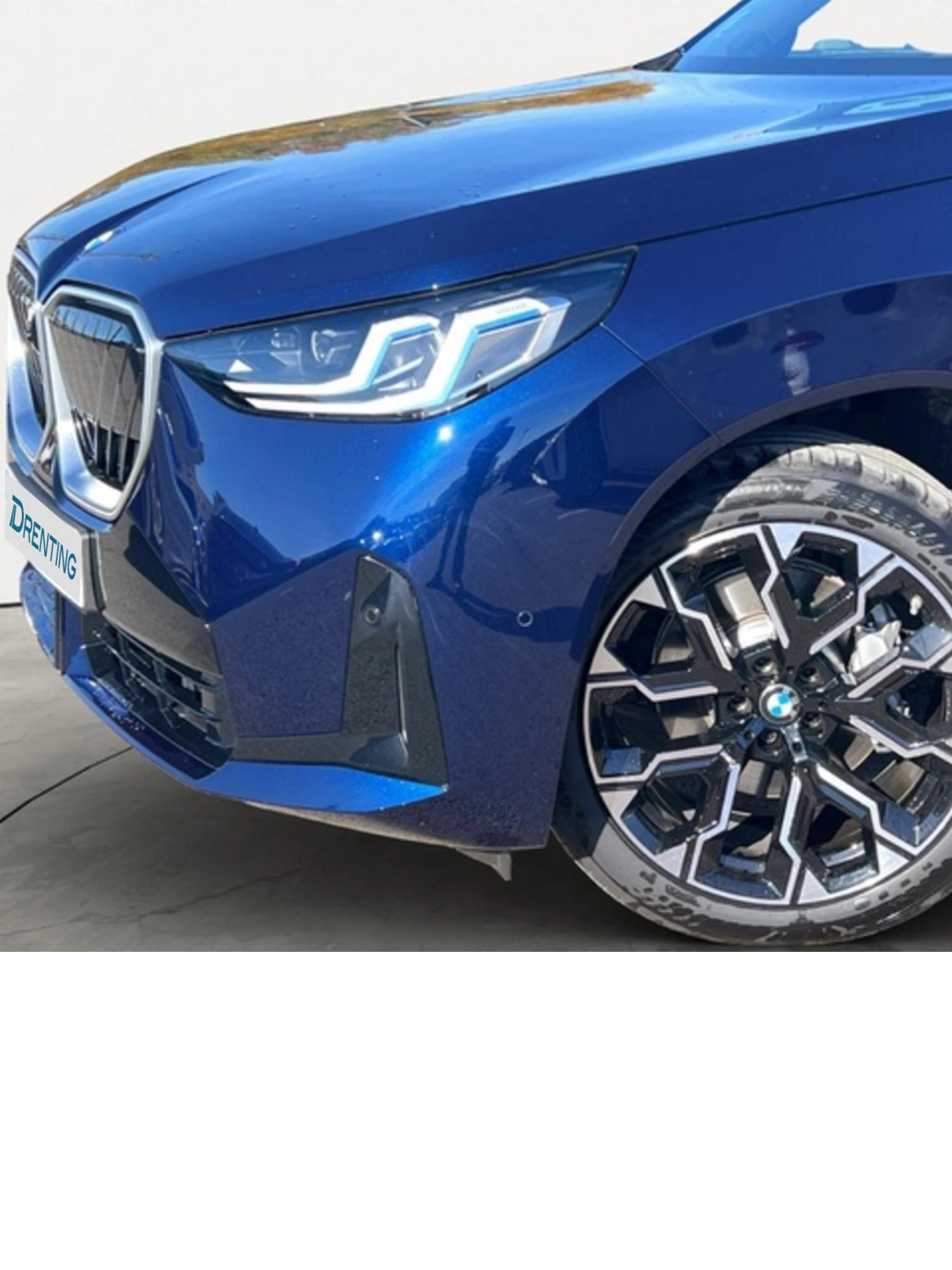 Renting BMW X3 xDrive40d 223 kW (303 CV) 5 1