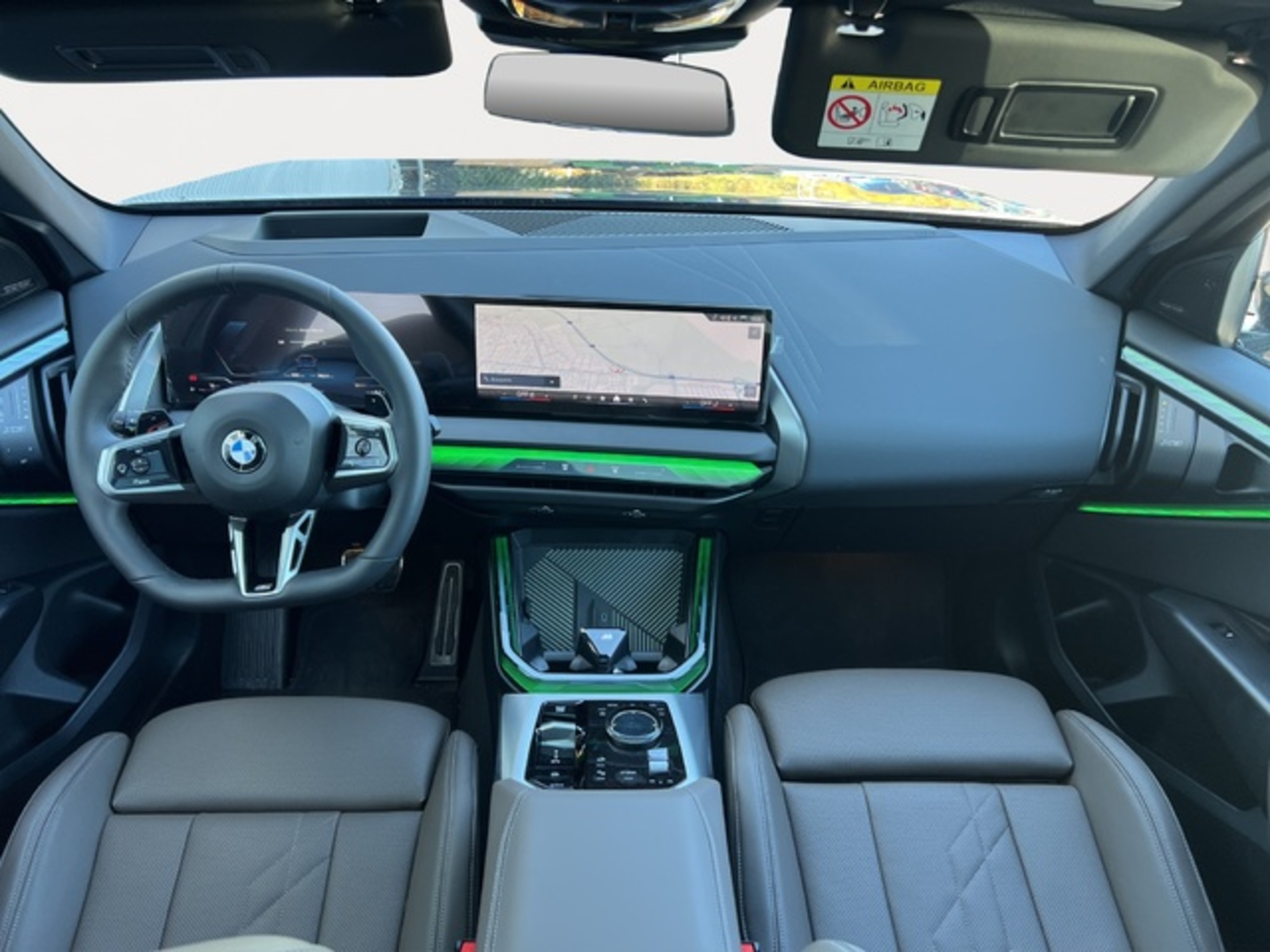 Renting BMW X3 xDrive40d 223 kW (303 CV) 5 1