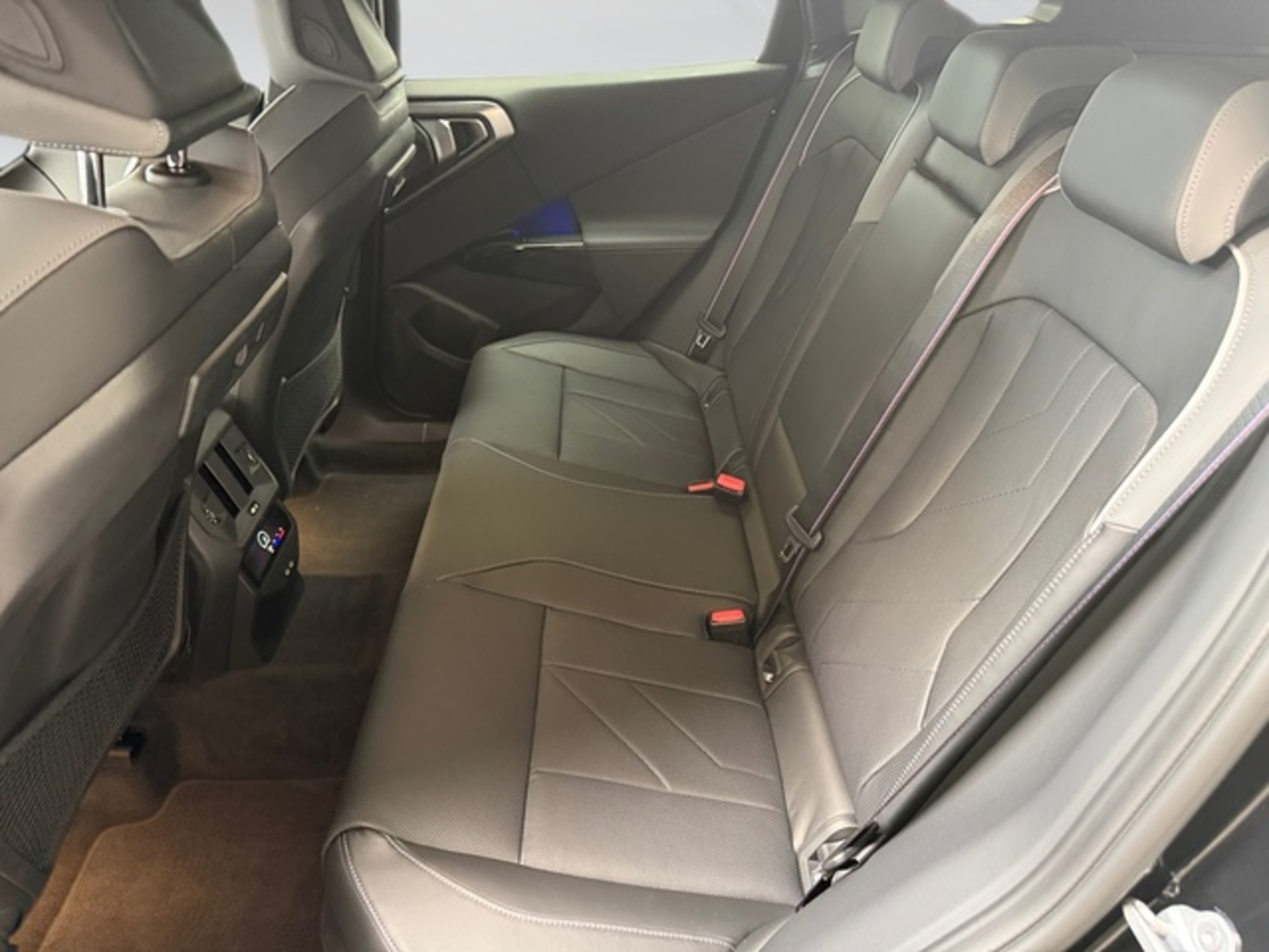 Renting BMW X3 xDrive40d 223 kW (303 CV) 6