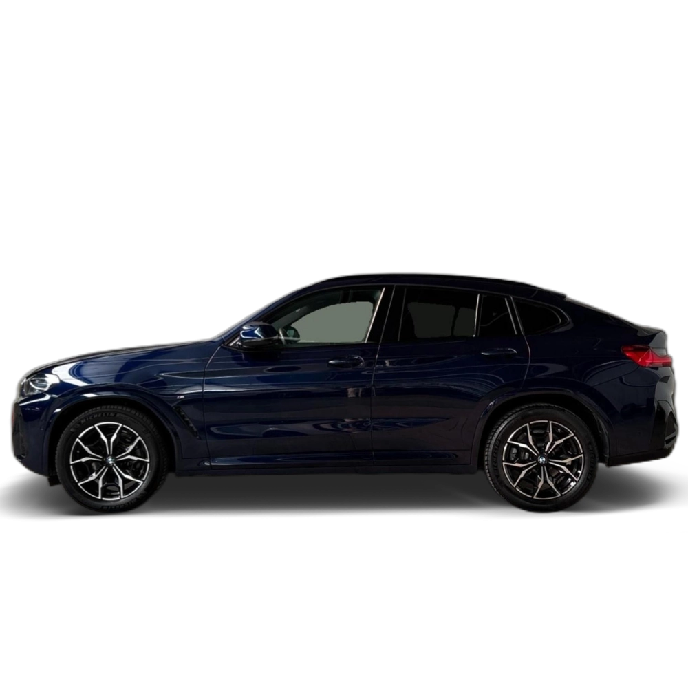 Renting BMW X4 xDrive20d xLine 140 kW (190 CV) 4 1