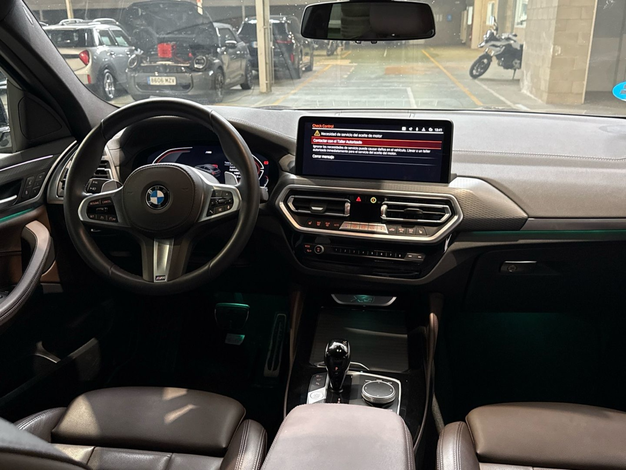 Renting BMW X4 xDrive20d xLine 140 kW (190 CV) 4 1