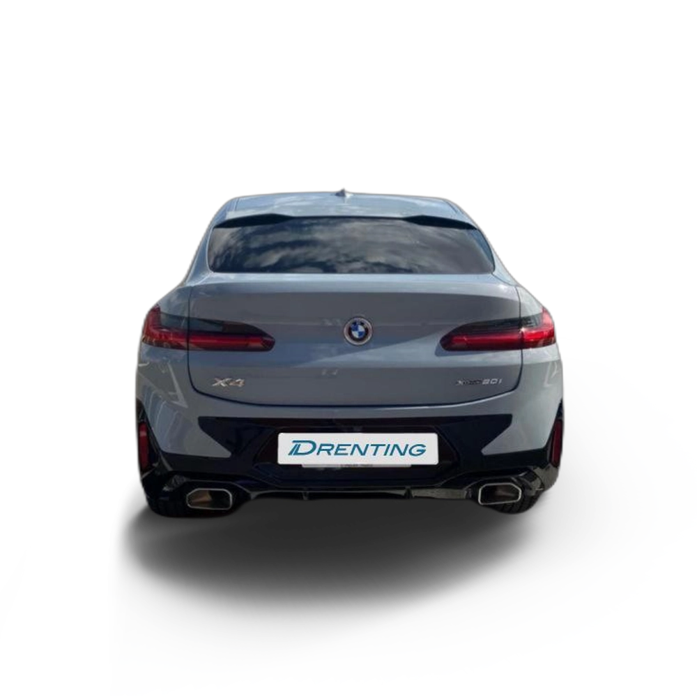 Renting BMW X4 xDrive20i xLine 135 kW (184 CV)