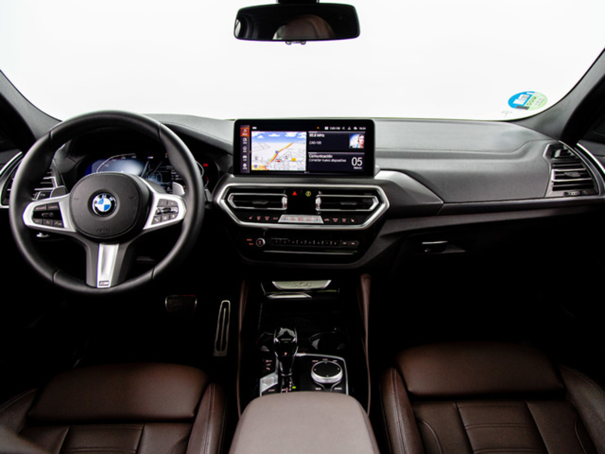 Renting BMW X4 xDrive30d xLine 210 kW (286 CV) 2