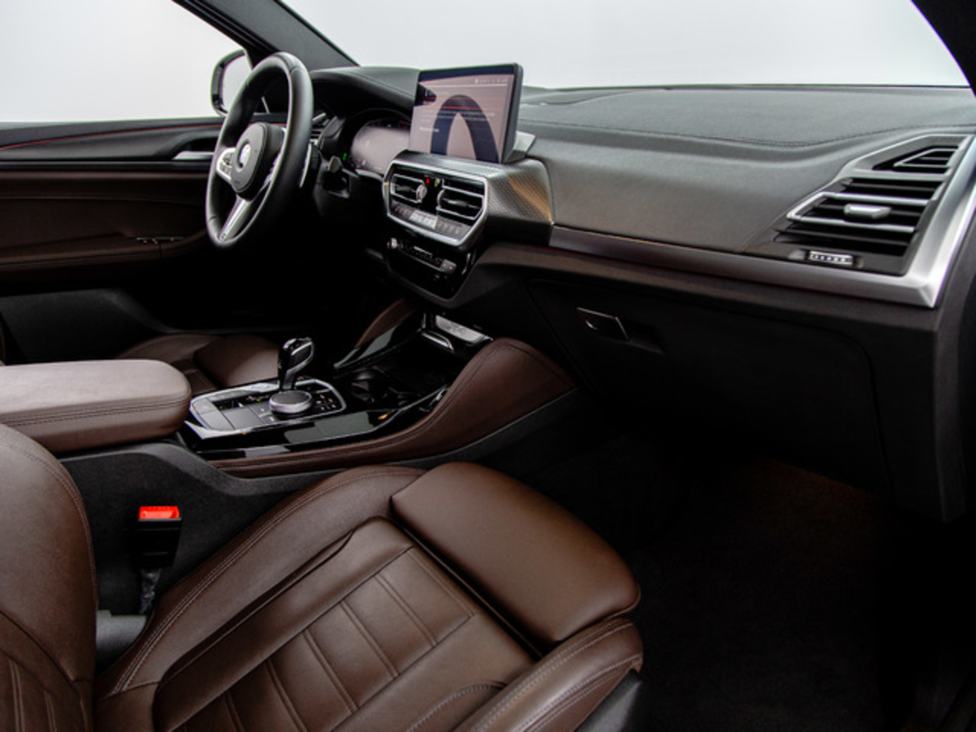 Renting BMW X4 xDrive30d xLine 210 kW (286 CV) 2