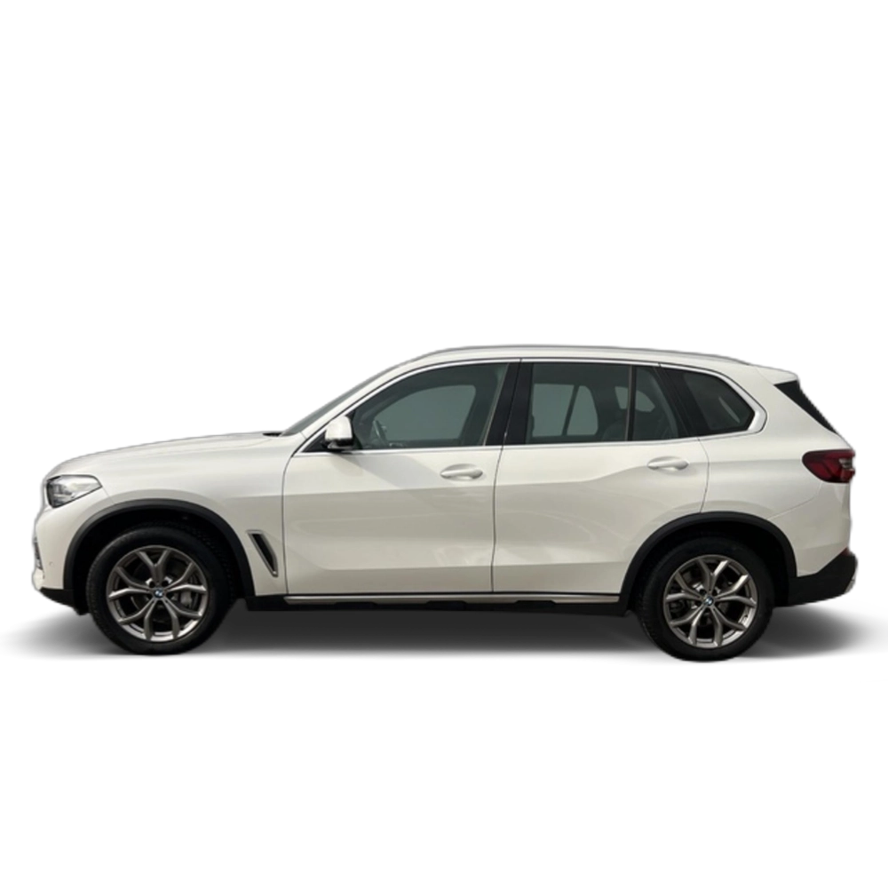 Renting BMW X5 xDrive30d 210 kW (286 CV) 1