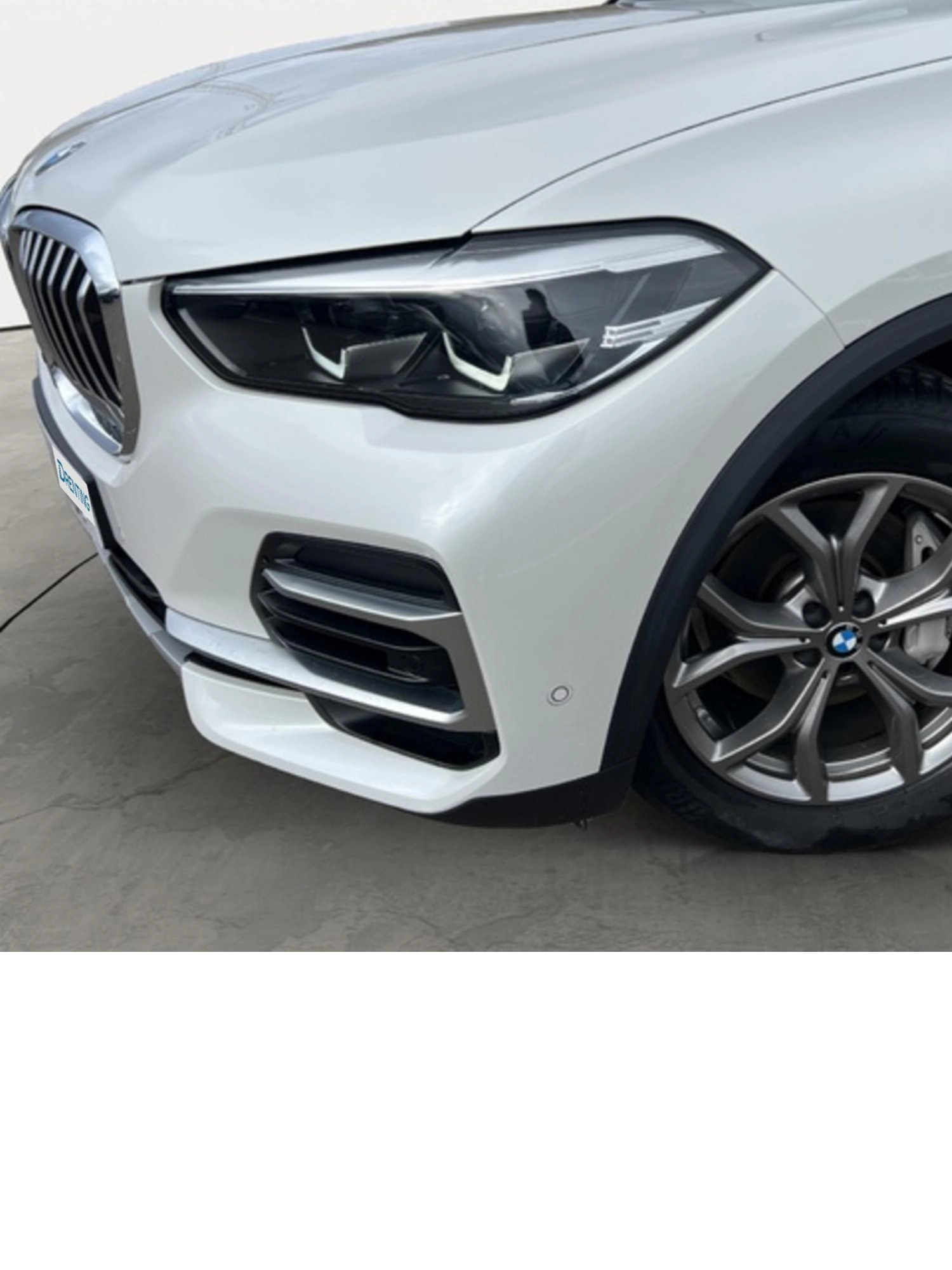 Renting BMW X5 xDrive30d 210 kW (286 CV) 1