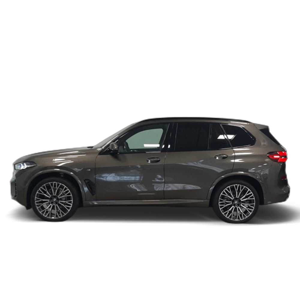 Renting BMW X5 xDrive30d xLine 219 kW (298 CV) 8 3