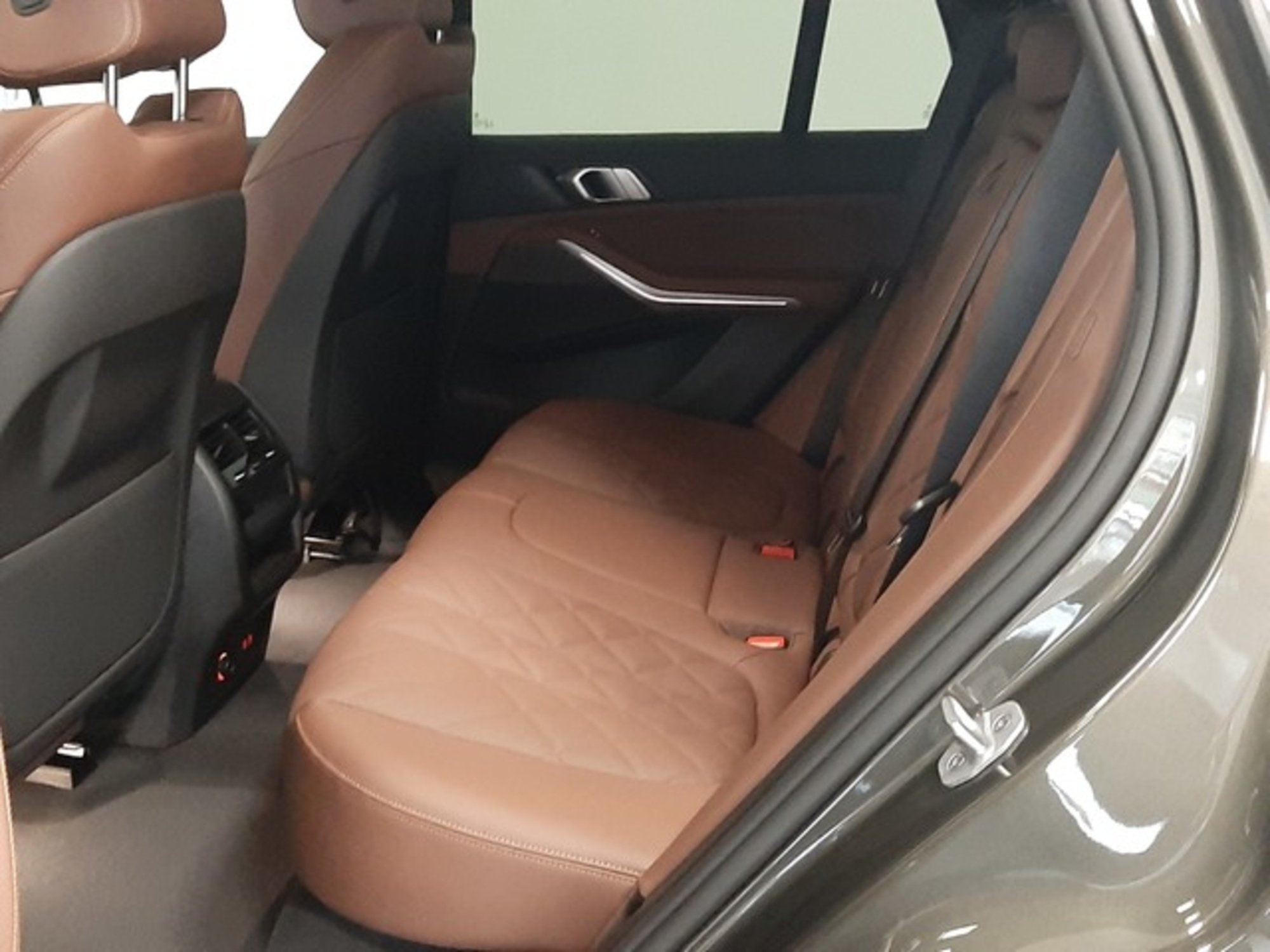 Renting BMW X5 xDrive30d xLine 219 kW (298 CV) 8 3