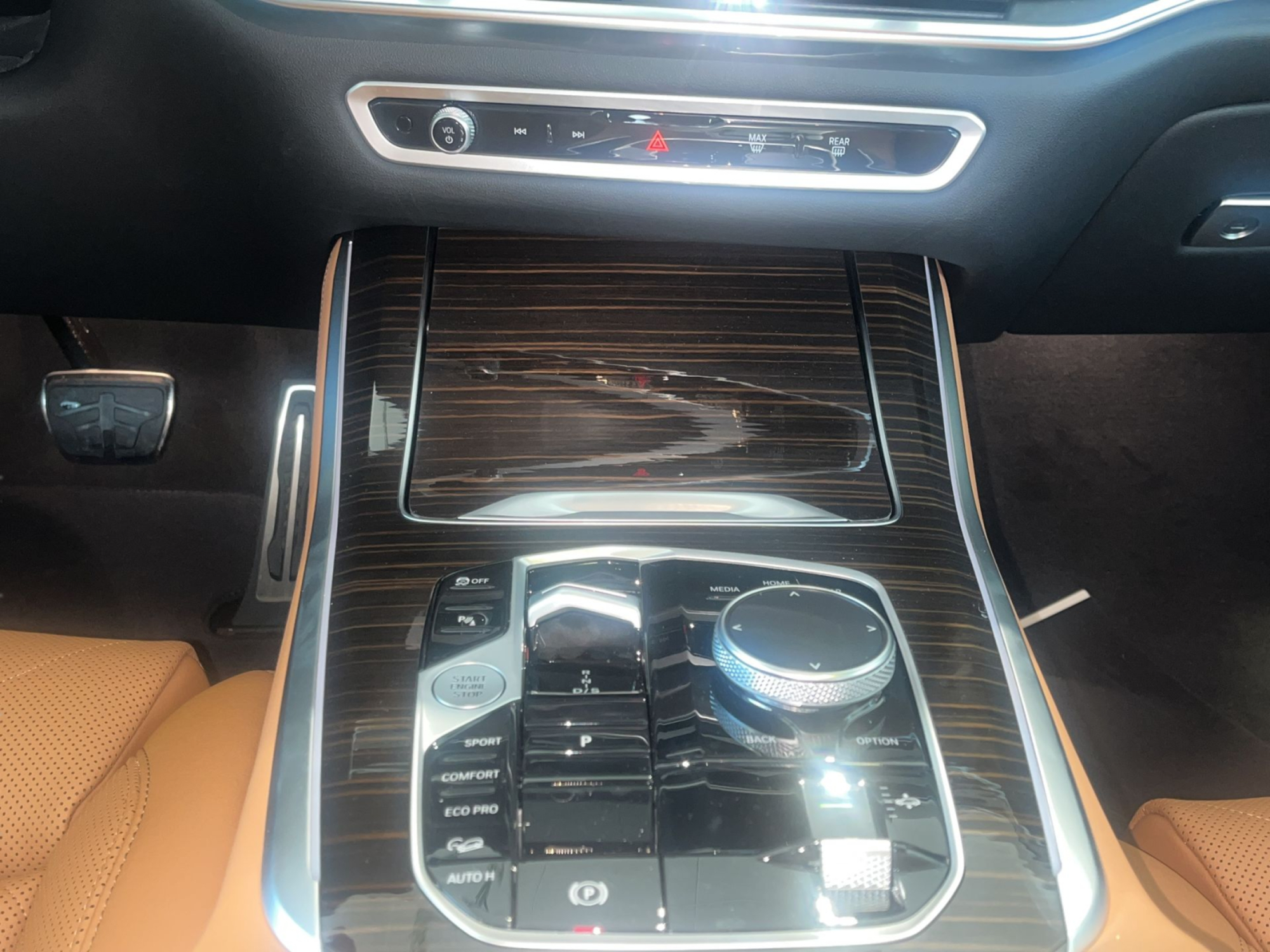 Renting BMW X5 xDrive30d xLine 219 kW (298 CV) 9