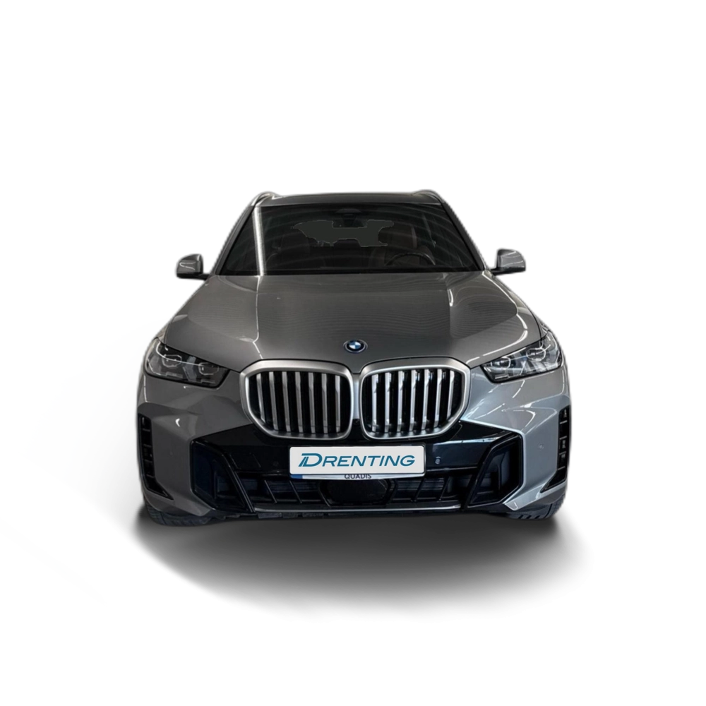 Renting BMW X5 xDrive50e xLine 360 kW (489 CV)