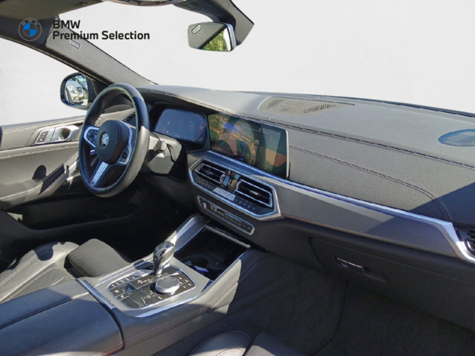 Renting BMW X6 xDrive30d 210 kW (286 CV) 2