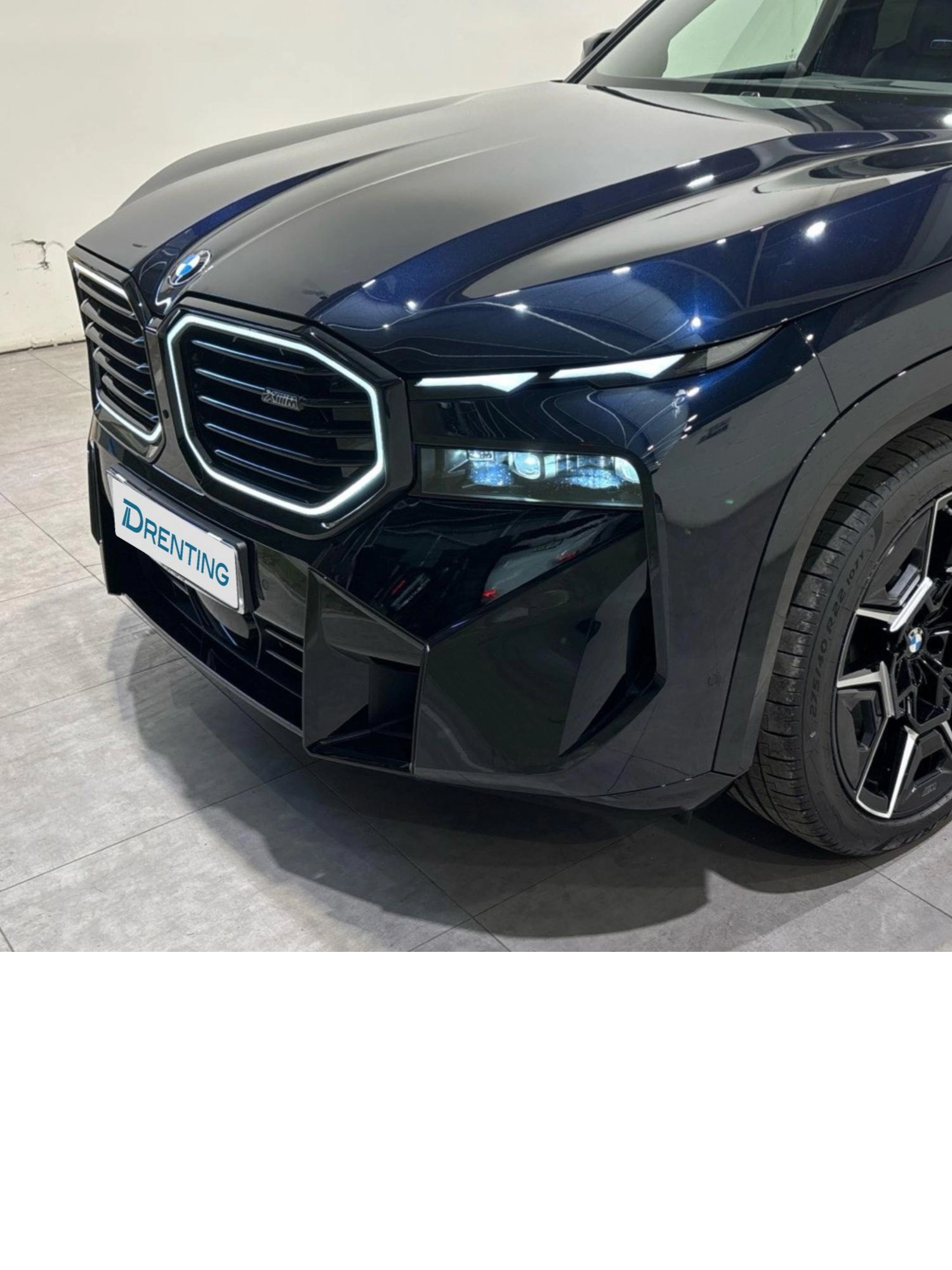 Renting BMW XM 50e 350 kW (476 CV) 7