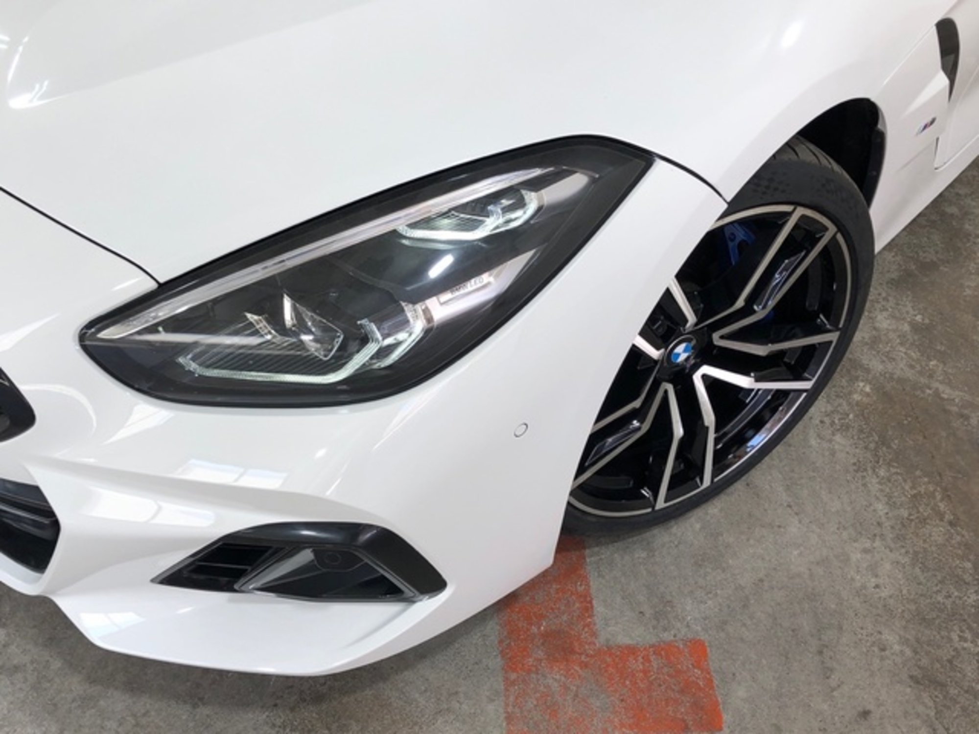 Renting BMW Z4 sDrive30i Cabrio 190 kW (258 CV)