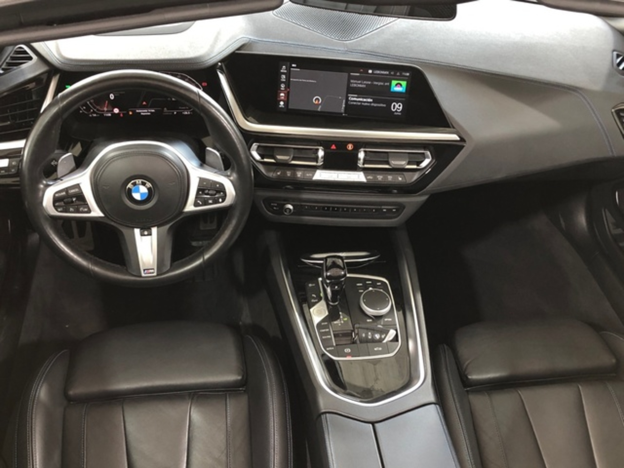 Renting BMW Z4 sDrive30i Cabrio 190 kW (258 CV)