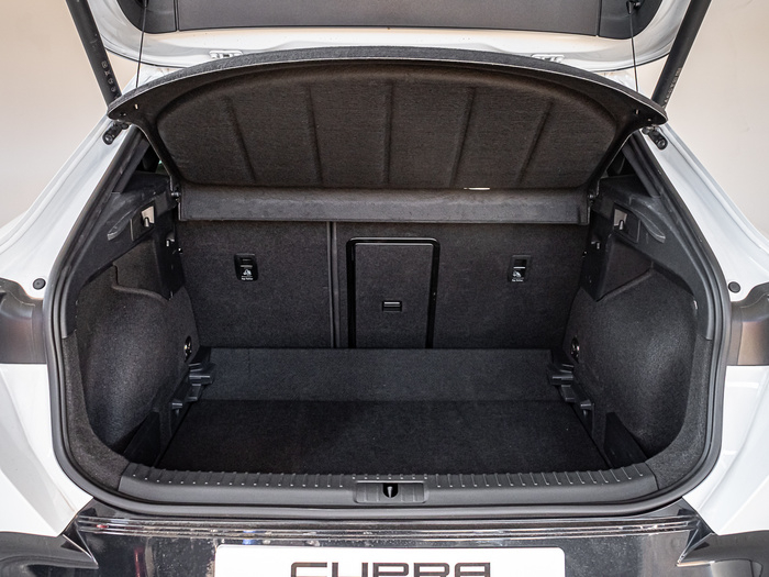 Renting CUPRA Formentor 1.5 eTSI DSG 110 kW (150 CV) Ocasión 3