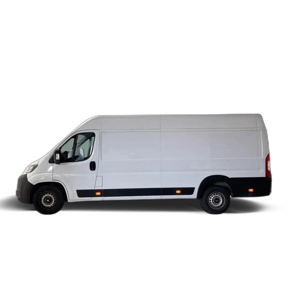 Renting Fiat Ducato Furgón Maxi 35 L4 H2 2.3 1FA (103 kW) Blanco