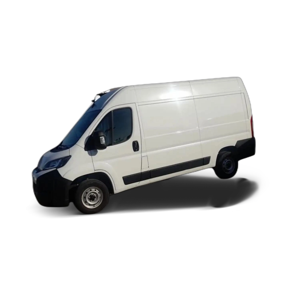 Renting Citroen Jumper FG 2.2 BHDI 140 L2 H2 3.5T 4P Blanco
