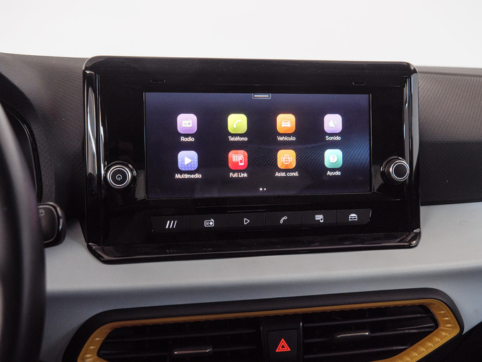 Renting SEAT Arona 1.0 TSI Style XM 85 kW (115 CV) Ocasión 4 5
