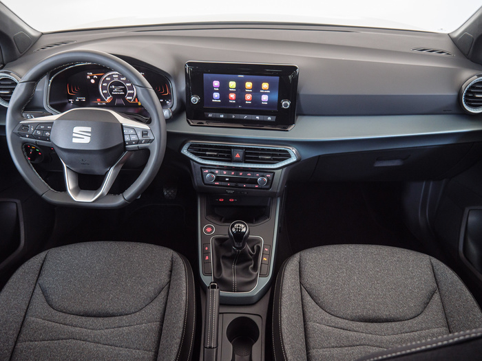 Renting SEAT Arona 1.0 TSI Xperience Special Edition 85 kW (115 CV) Ocasión