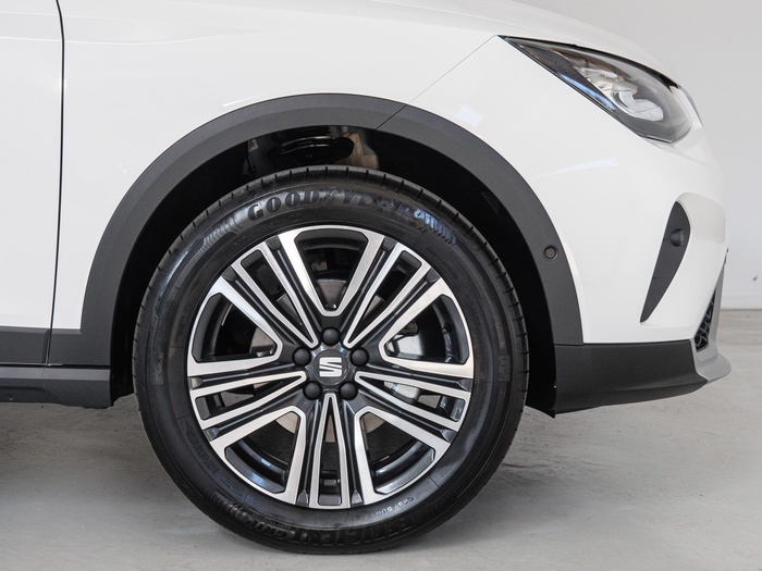 Renting SEAT Arona 1.0 TSI Xperience Special Edition 85 kW (115 CV) Ocasión 1