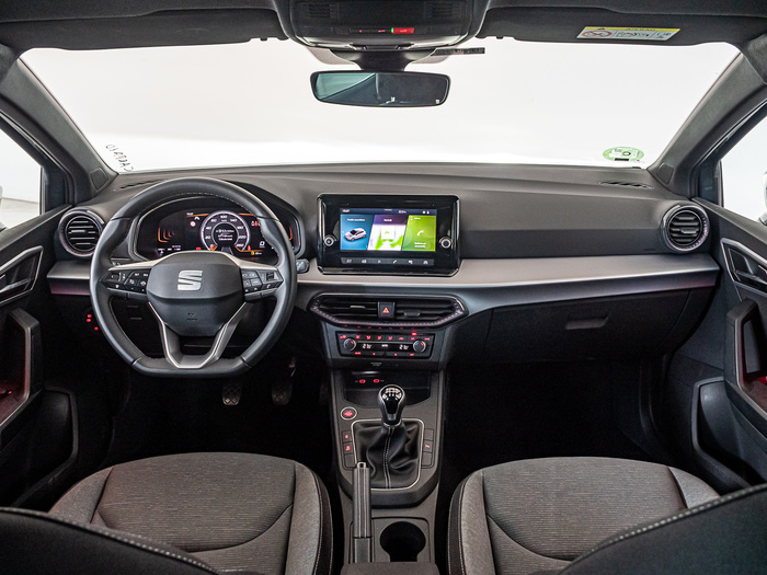 Renting SEAT Ibiza 1.0 TSI Special Edition 85 kW (115 CV) Ocasión