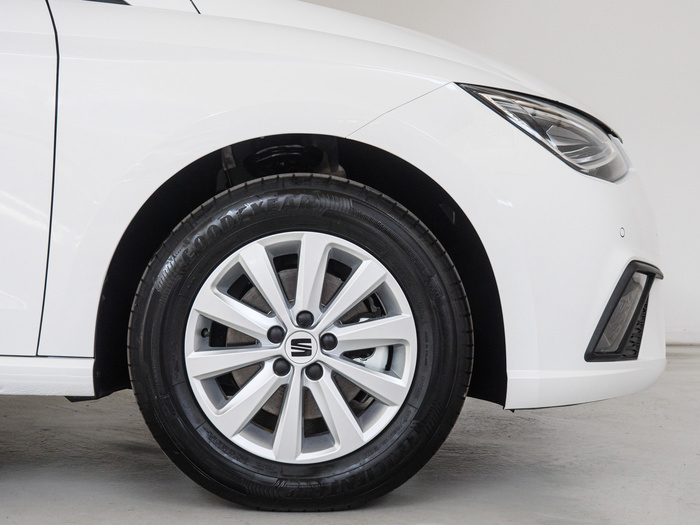 Renting SEAT Ibiza 1.0 TSI S&S Style XM 85 kW (115 CV) Ocasión 2