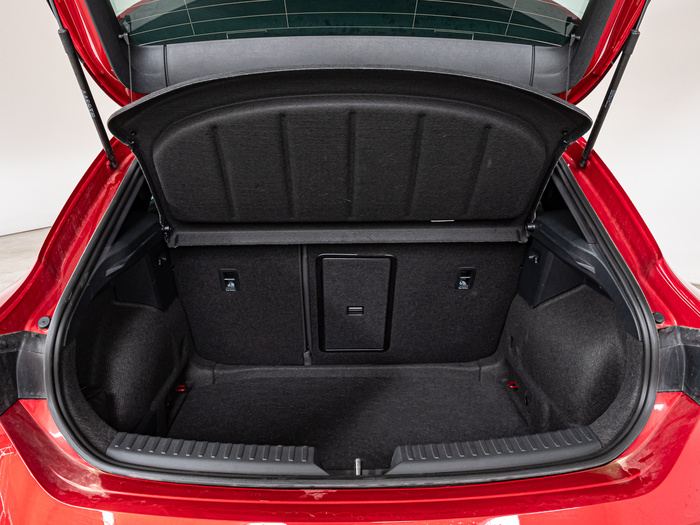 Renting SEAT León 1.5 TSI S&S FR 25 Aniversario 85 kW (116 CV) Ocasión
