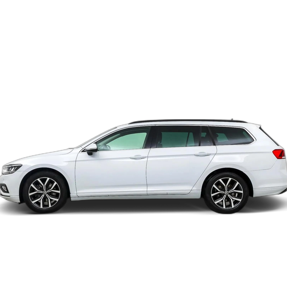 Renting VOLKSWAGEN Passat Variant 2.0TDI EVO Executive 90kW DSG7 1
