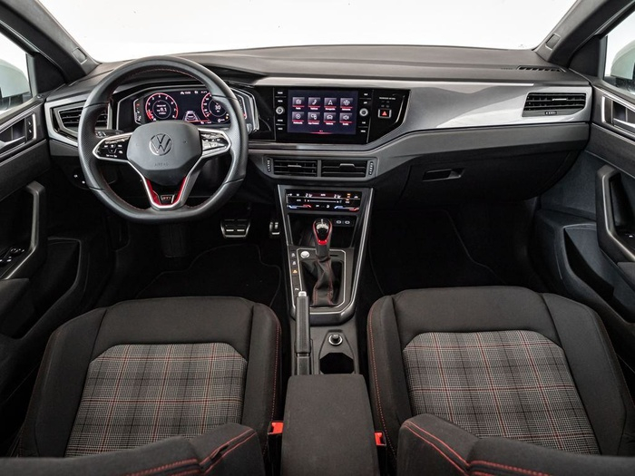 Renting Volkswagen Polo GTI 2.0 TSI 152 kW (207 CV) DSG Ocasión