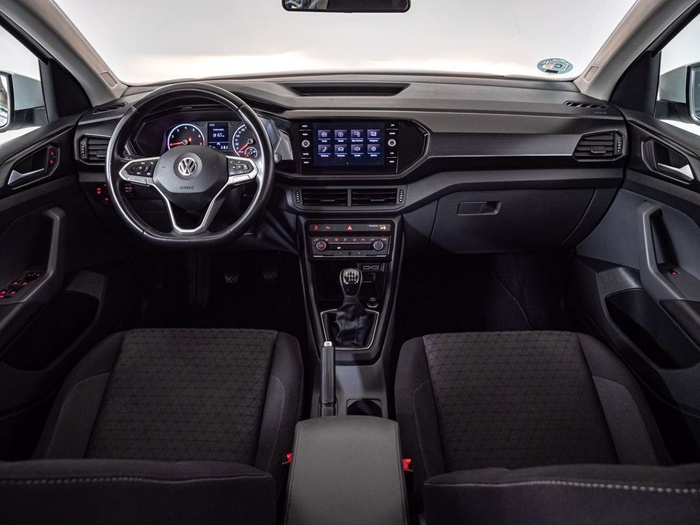Renting Volkswagen T-Cross Advance 1.0 TSI 81 kW (110 CV) Ocasión 4