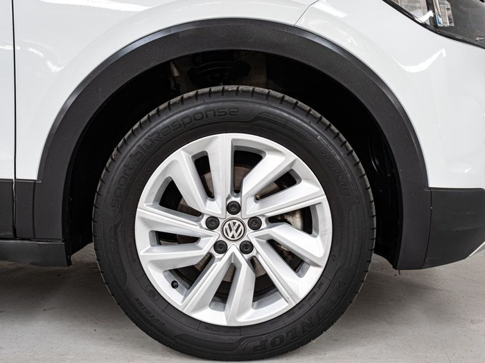 Renting Volkswagen T-Cross Advance 1.0 TSI 81 kW (110 CV) Ocasión 4