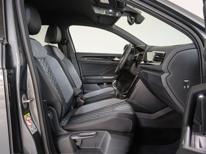 Renting Volkswagen T-Roc R-Line 1.0 TSI 85 kW (116 CV) Ocasión 1