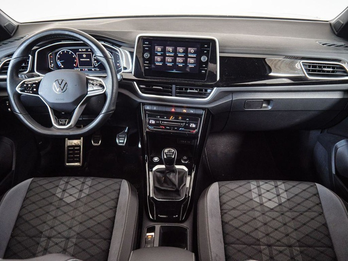 Renting Volkswagen T-Roc R-Line 1.0 TSI 85 kW (116 CV) Ocasión 2