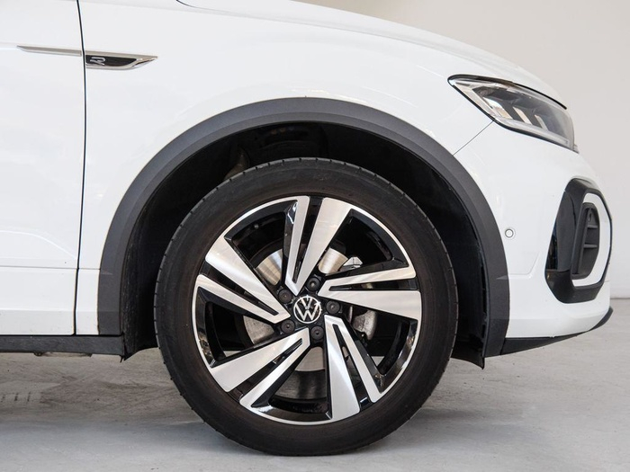Renting Volkswagen T-Roc R-Line 1.0 TSI 85 kW (116 CV) Ocasión 2