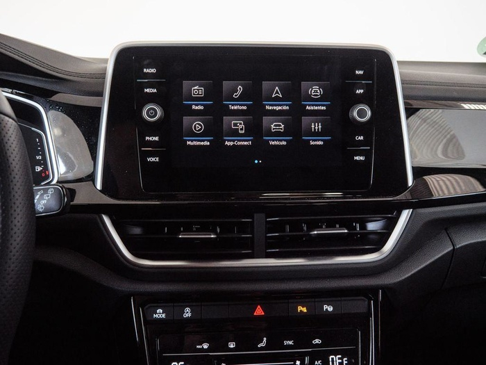 Renting Volkswagen T-Roc R-Line 1.0 TSI 85 kW (116 CV) Ocasión 3