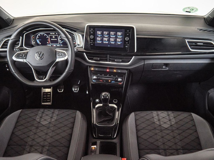 Renting Volkswagen T-Roc R-Line 1.0 TSI 85 kW (116 CV) Ocasión 4