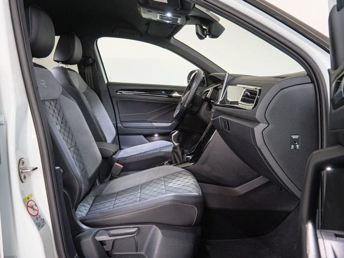 Renting Volkswagen T-Roc R-Line 1.0 TSI 85 kW (116 CV) Ocasión 4