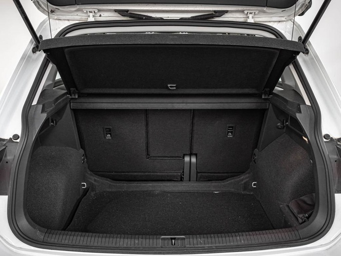 Renting Volkswagen Tiguan R-Line 2.0 TDI 4Motion 110 kW (150 CV) DSG Ocasión